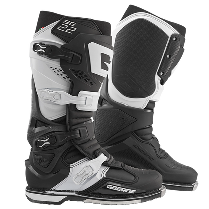 Gaerne SG22 Boots (Black/White)